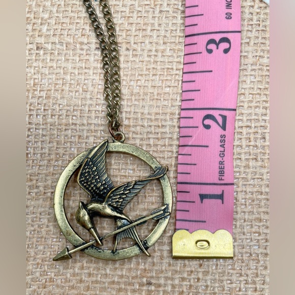 ✨ FINAL SALE ✨ Mockingjay Necklace - Hunger Games Fandom - Picture 3 of 4